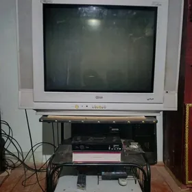 Telewizor LG 72 lik