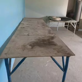 стол