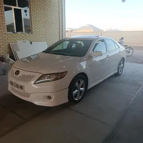 Toyota Camry 2011