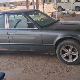 BMW 525 1989