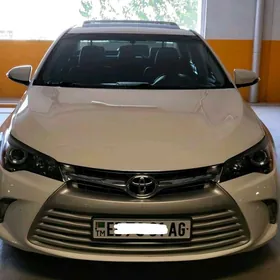 Toyota Camry 2015