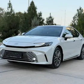 Toyota Camry 2024