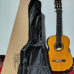 Yamaha C40 gitara гитара