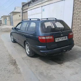 Toyota Carina 1995