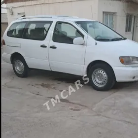 Toyota Sienna 2000