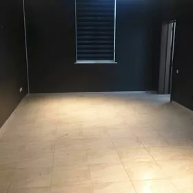 Sowetski ofis 100m²4kom
