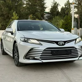 Toyota Camry 2022