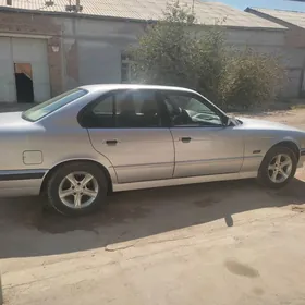 BMW 525 1990