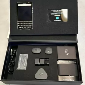 Black Berry P9983