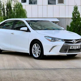 Toyota Camry 2015