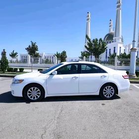 Toyota Camry 2011