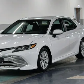 Toyota Camry 2020