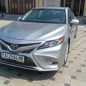 Toyota Camry 2020