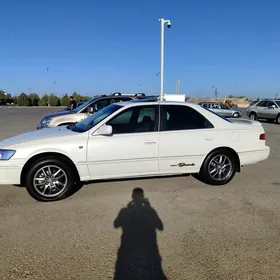 Toyota Camry 2000