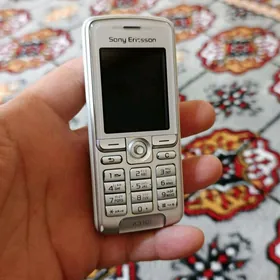 Sony Ericsson K310i prastoy