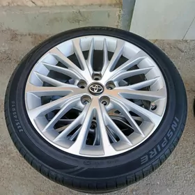 Radnoý Camry disge pakrysga 18
