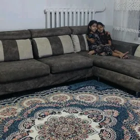 Diwan mebil