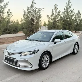 Toyota Camry 2023