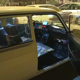 Lada 2107 2000