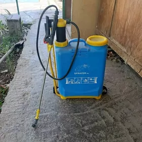 продается опрыскиватель