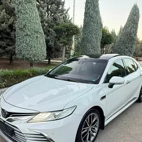Toyota Camry 2018