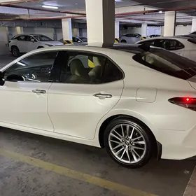 Toyota Camry 2022