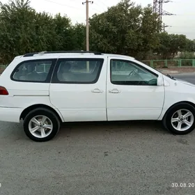 Toyota Sienna 2000