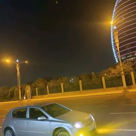 Opel Astra 2004