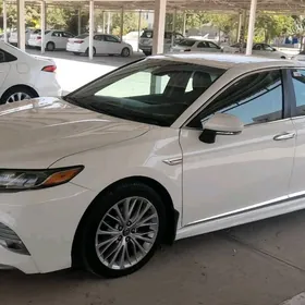Toyota Camry 2018