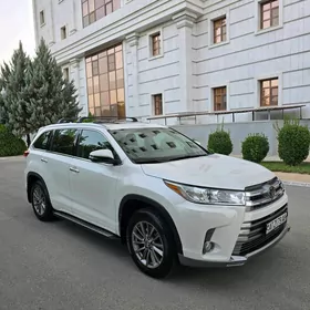 Toyota Highlander 2018