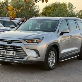 Toyota Grand Highlander 2024