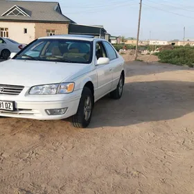 Toyota Camry 1999