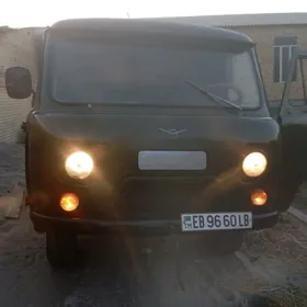 UAZ 2206 1989