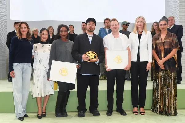 Ýaponiýaly dizaýner Soşi Osuki LVMH Prize 2025 baýragyny aldy
