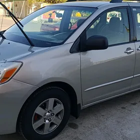 Toyota Sienna 2005