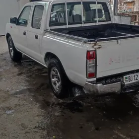 Nissan Navara 2009