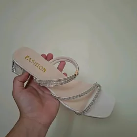 шлепки из Китая