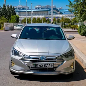 Hyundai Elantra 2019