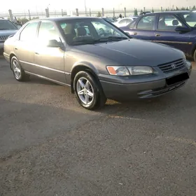 Toyota Camry 1999