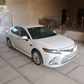 Toyota Camry 2022