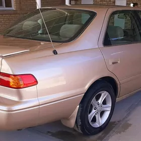 Toyota Camry 2001
