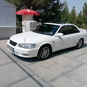 Toyota Camry 2001