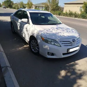 Toyota Camry 2011