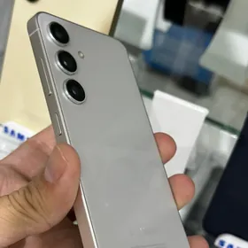 Samsung s24