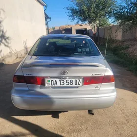 Toyota Camry 2000