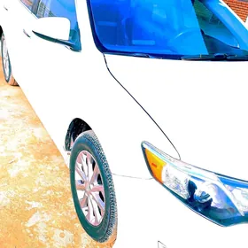 Toyota Camry 2013