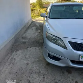 Toyota Camry 2011