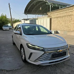 Chevrolet Monza 2023