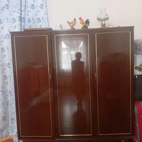 Krovat 2 sany, shifoner 2 sany