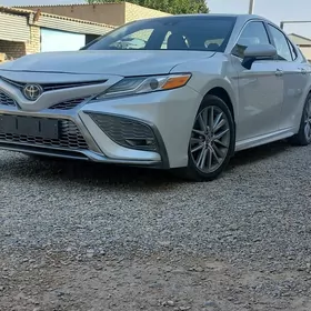 Toyota Camry 2022